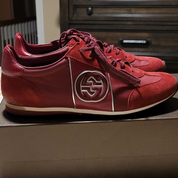 Burgundy Gucci